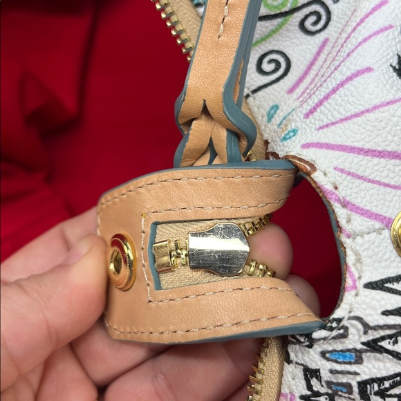 0149 DOONEY & BOURKE X DISNEY SKETCH DUFFLE WEEKENDER BAG 38830149 - Picture 13 of 15